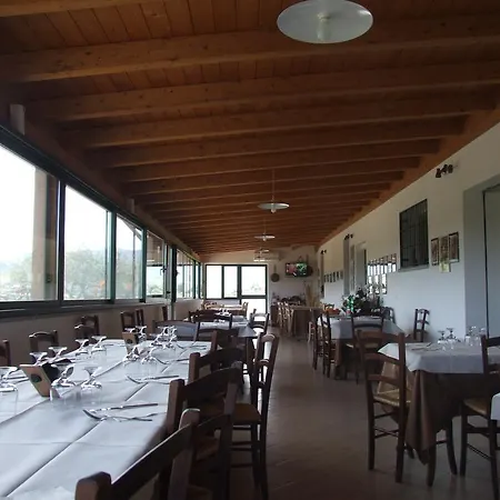 Locoe Lantgård Oliena